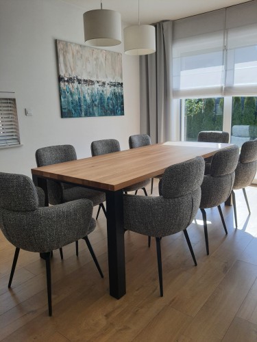 Stół dębowy Massive na czterech metalowych nogach