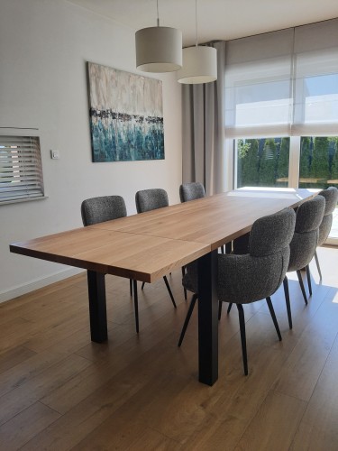 Stół dębowy Massive na czterech metalowych nogach